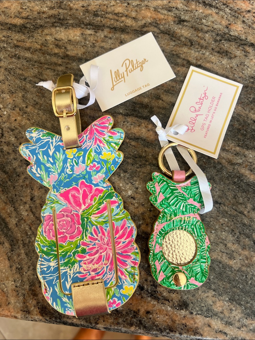 Lilly Pulitzer Kids Pineapple Luggage Tag & GPS Tag Holder